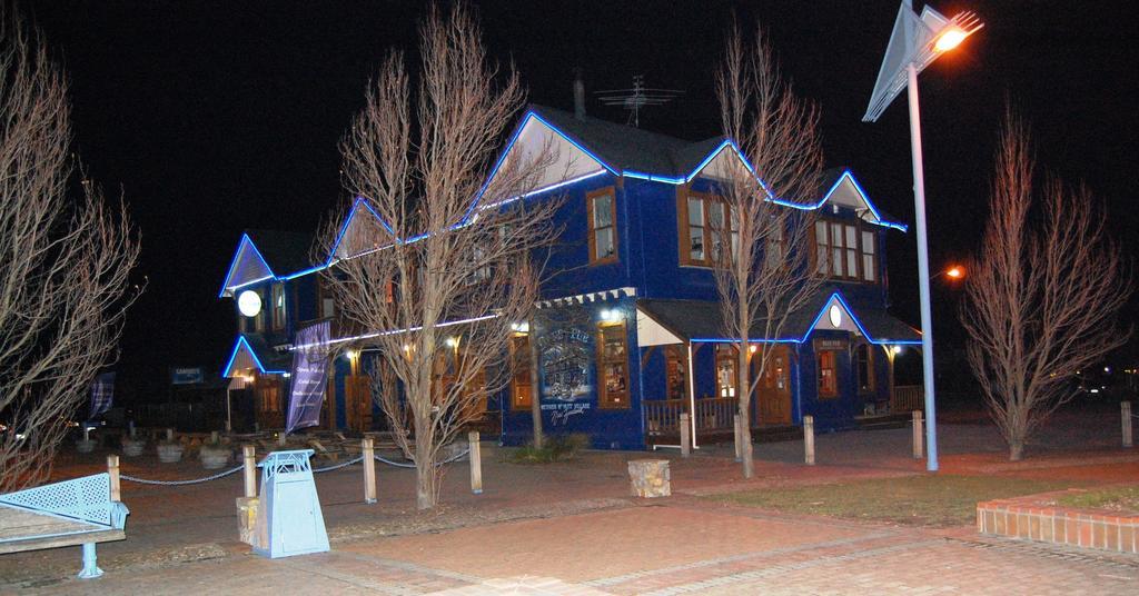 The Blue Pub Hotel Methven Exterior photo