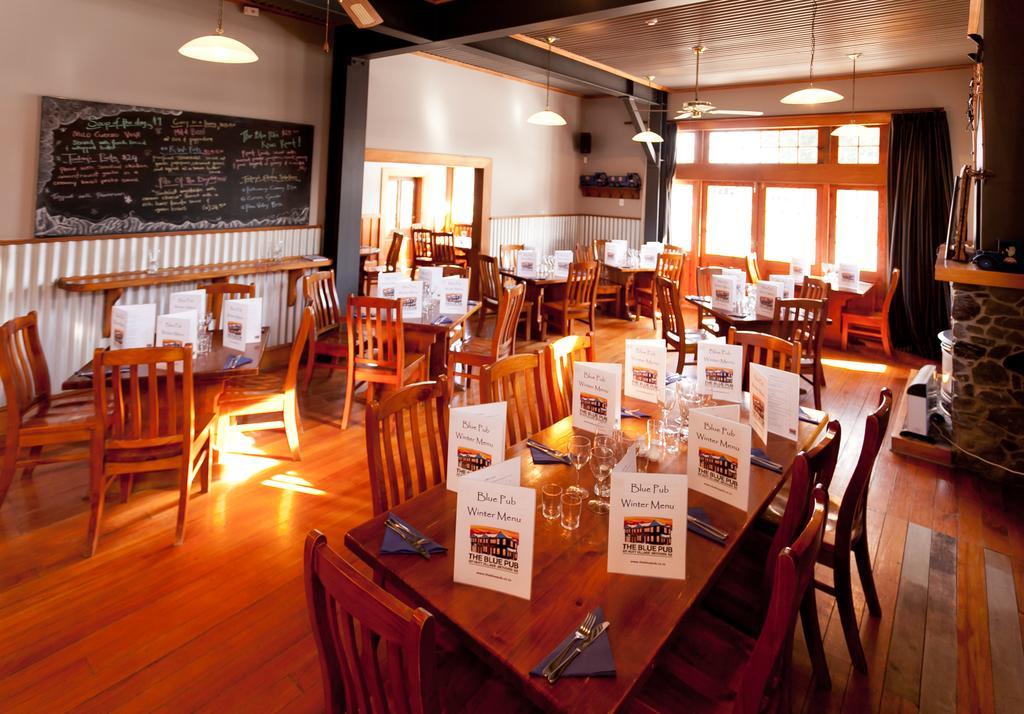The Blue Pub Hotel Methven Exterior photo