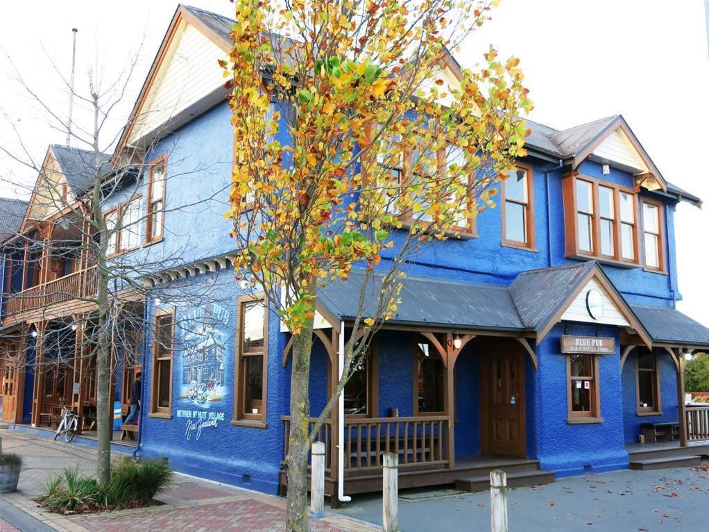 The Blue Pub Hotel Methven Exterior photo